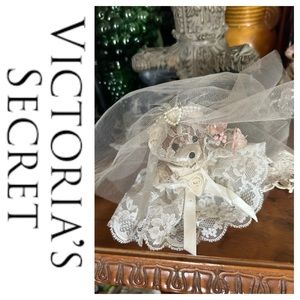 Vintage Lace Bear Bride